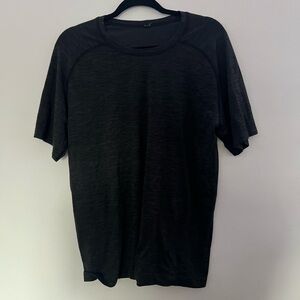 lululemon athletica Men's Black Short Sleeve Crew Tee